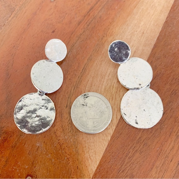 Silver Plating Triple Coin Dangles Hammered Earrings - Picture 2 of 5